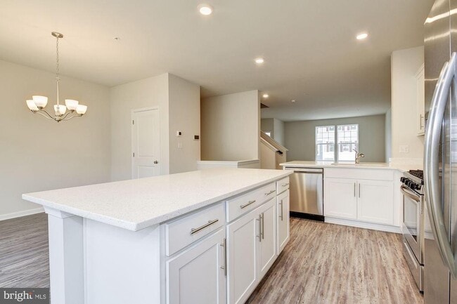 Building Photo - 3108 Laurel Hl Rd