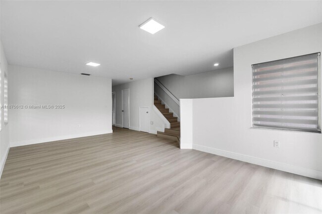 Building Photo - 6514 SW 128th Pl