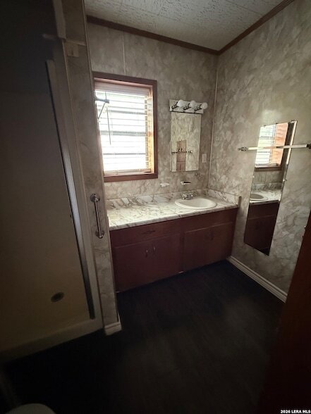 Building Photo - 718 W Elwood St