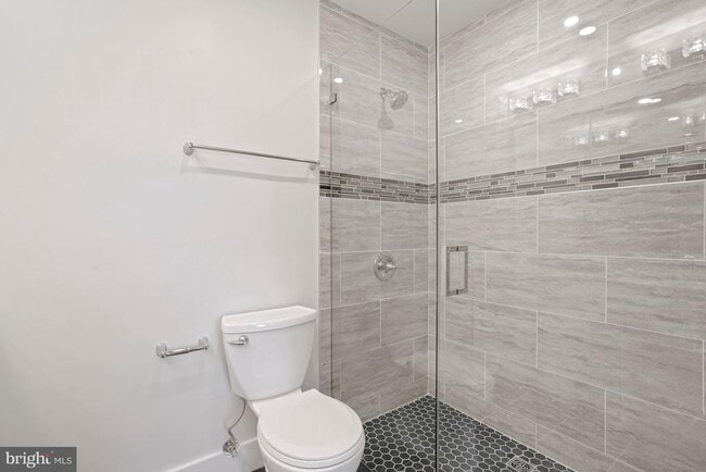 Building Photo - 1110 Wimbledon Dr