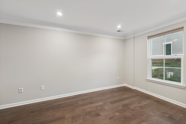 Building Photo - Luxury 3B/4B Townhome in Malvern!