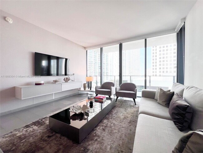 Building Photo - 68 SE 6th St