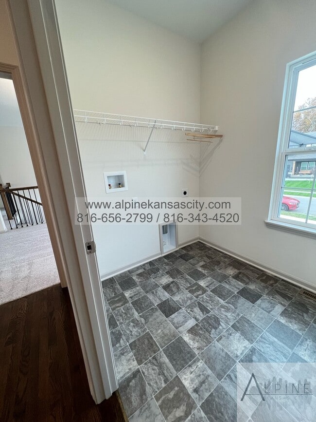 Building Photo - Spacious New Home in Quail Valley, Liberty Schools