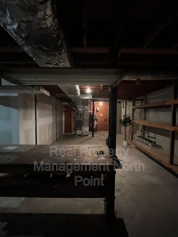 Building Photo - 3434 Palace Ct