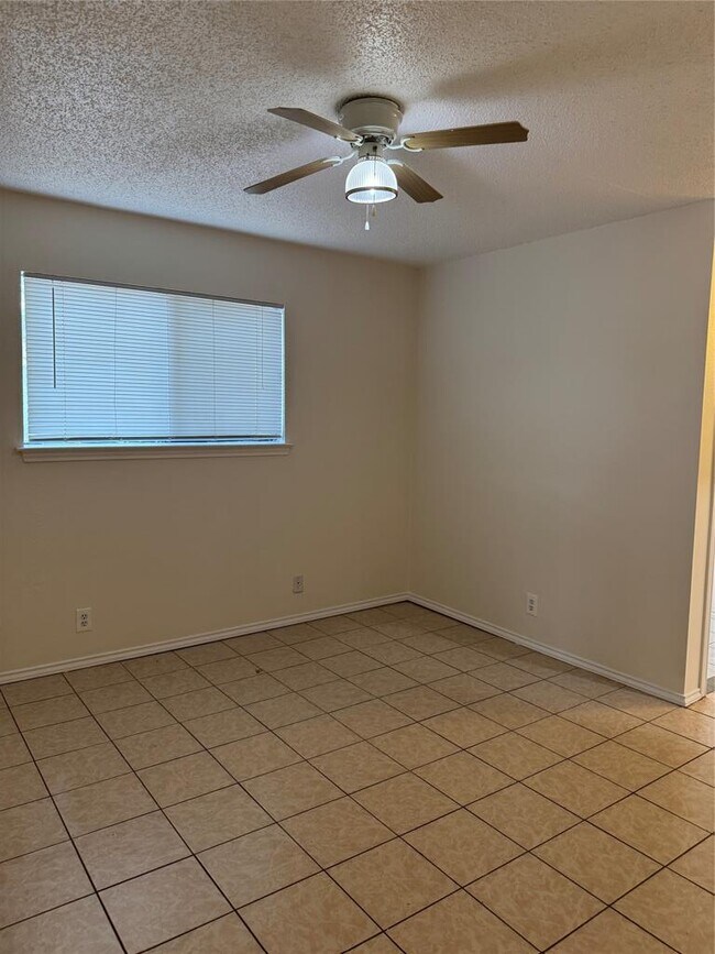 Building Photo - 12503 Turtle Rock Rd