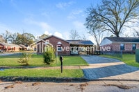 Building Photo - 3325 Cedar Springs Dr