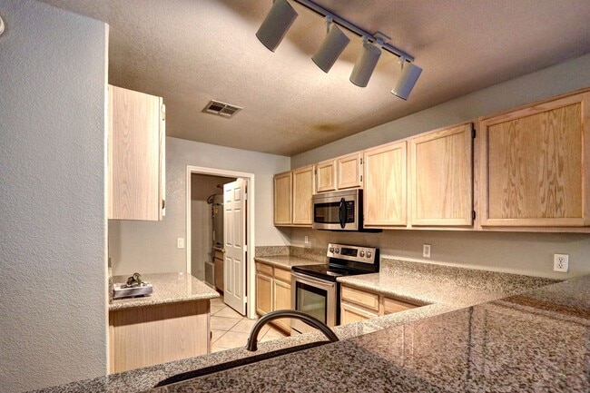 Building Photo - 3676 Renovah St
