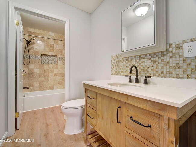 Building Photo - 18-4 Augusta Ct