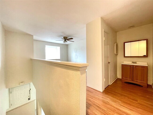 Building Photo - 2100 Wilcrest Dr