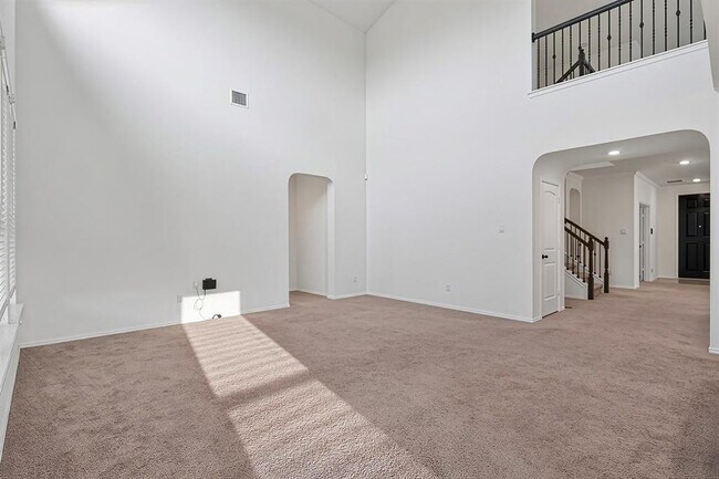 Building Photo - 4600 Ercolano Ln
