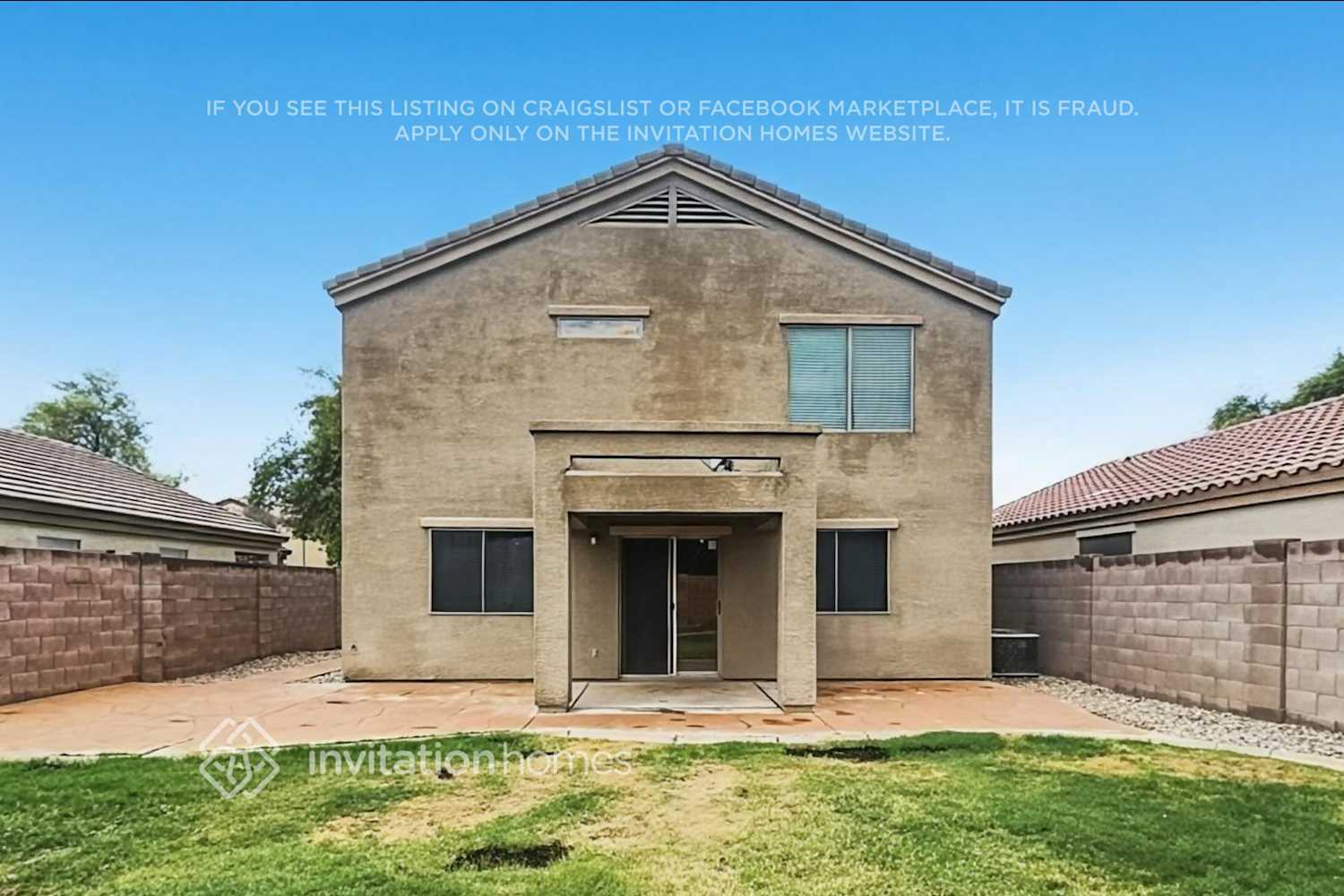 Building Photo - 423 S Sabrina