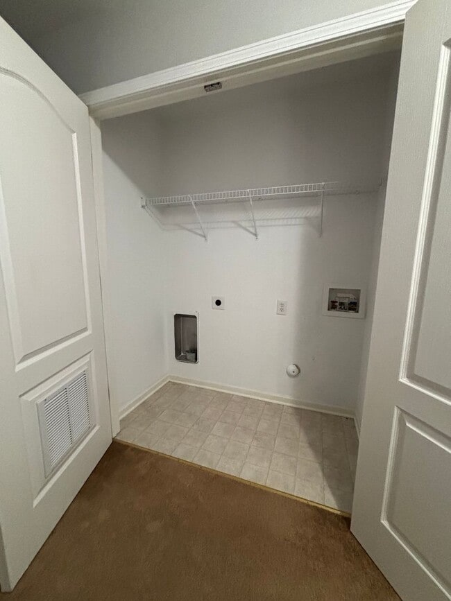 Building Photo - Charming Townhome in Clemmons