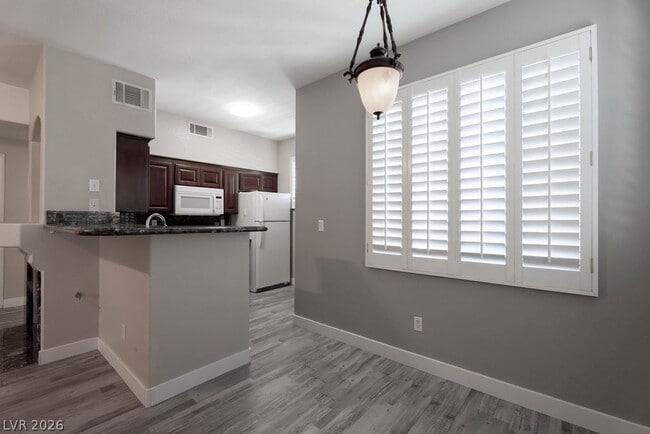 Building Photo - 9050 W Warm Springs Rd