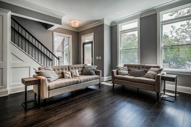 Building Photo - 118 W Starr Ave