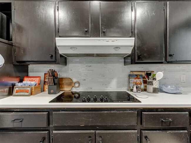 Building Photo - 2140 SE 44th St