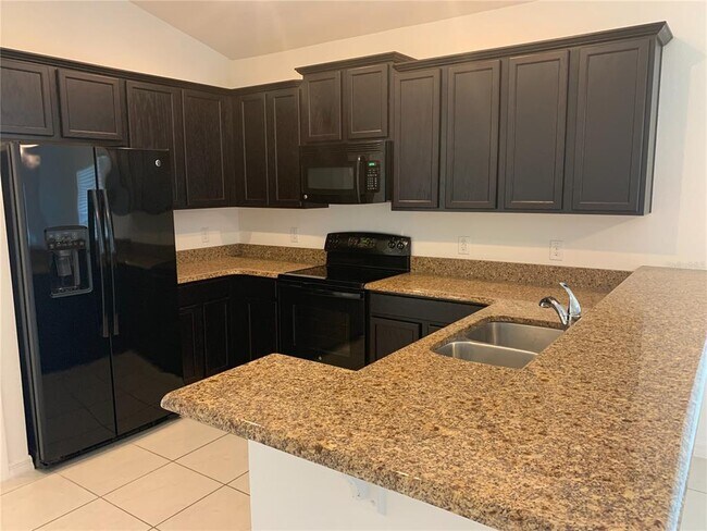 Building Photo - 4848 Rockvale Dr