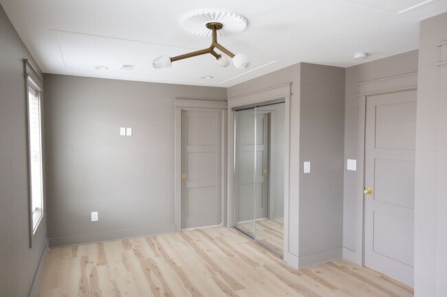 Building Photo - Custom Design Home in Greenville w/ Lawn Care included!