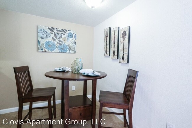 Building Photo - 1099 Sylmar Ave