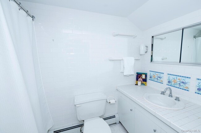 Building Photo - 692 Bangall Rd