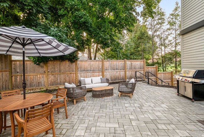 Building Photo - 1 Bed • 1.5 Bath • Garage Parking • New Luxury Building – Available now, February, March or April...