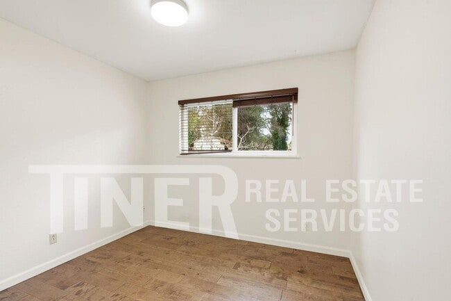 Building Photo - 6824 Linda Sue Way