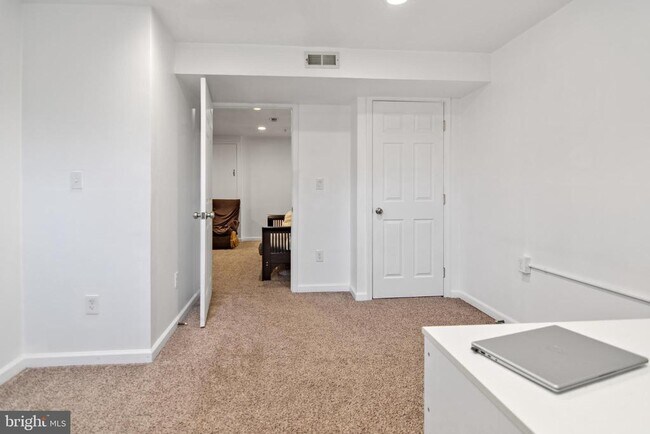Building Photo - 110 Stull Ct