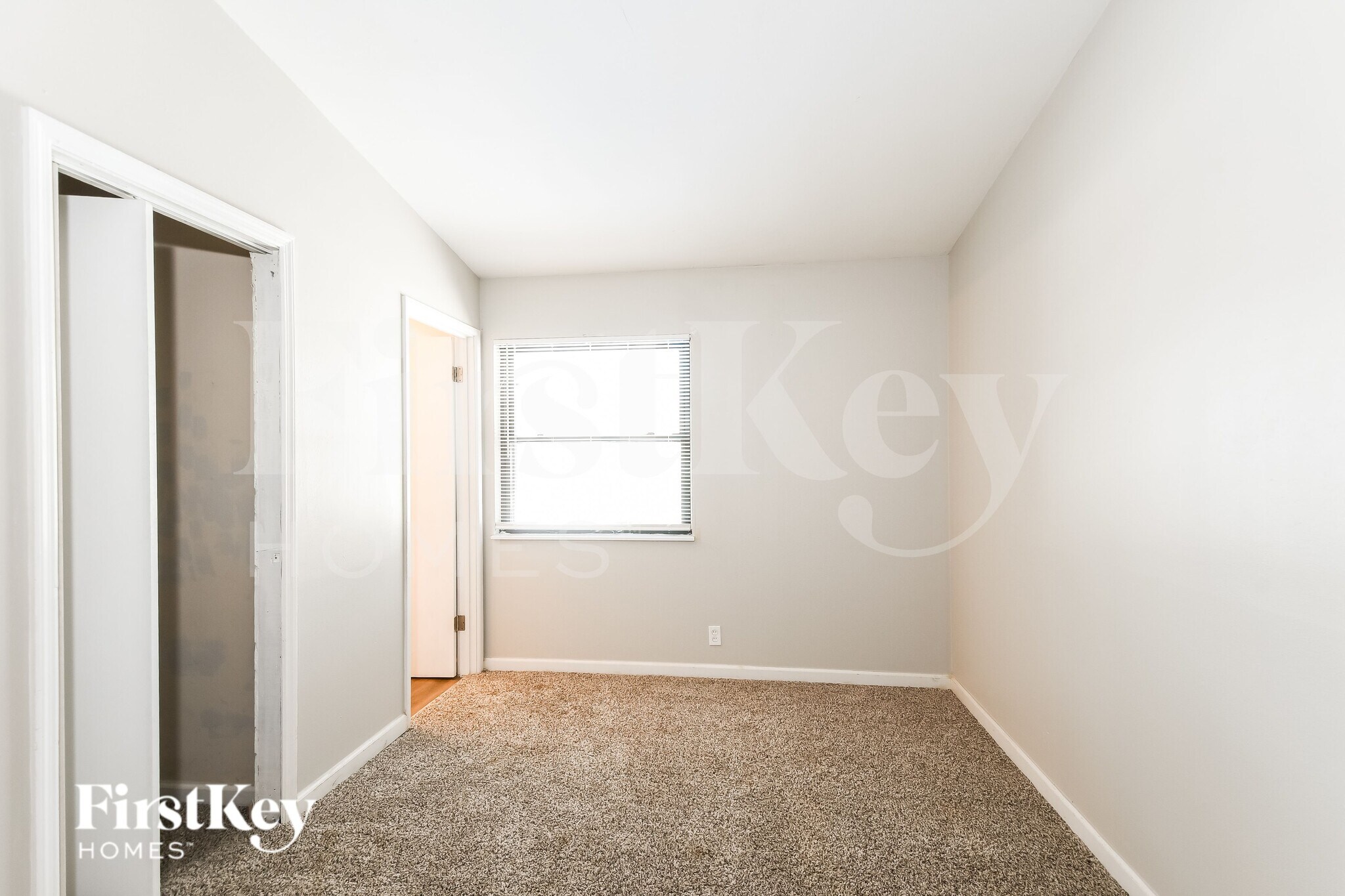 Building Photo - 255 Mohican Ln