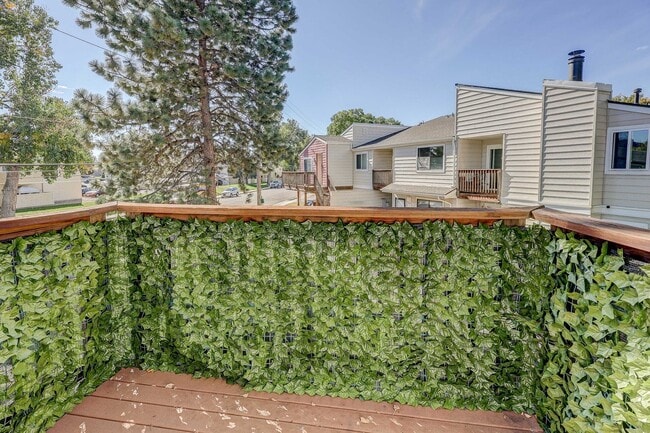 Building Photo - 3bd 2.5 bath Townhome for Rent, also on market for sale