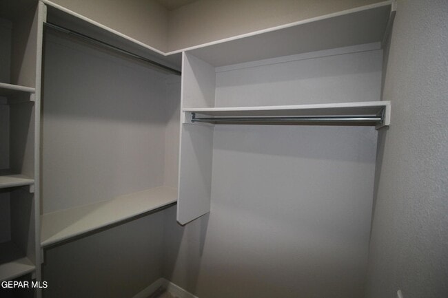 Building Photo - 509 Cedarwood Ave