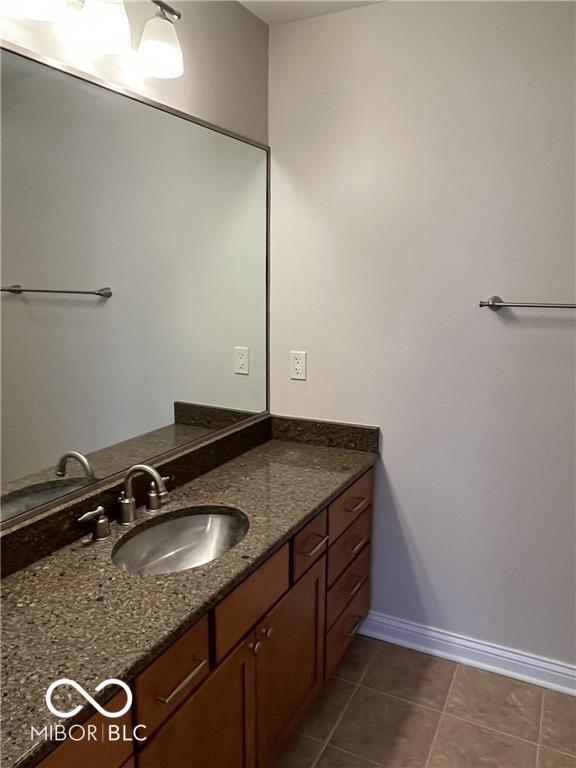 Building Photo - 350 N Meridian St