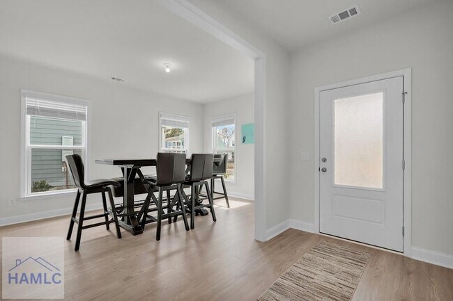 Building Photo - 268 Loblolly Ln