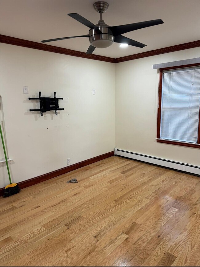 Building Photo - 83-15 243rd St