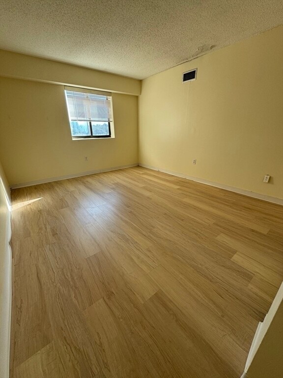 Building Photo - 15 North Beacon St