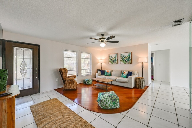 Building Photo - 4261 Pearl Harbor Dr