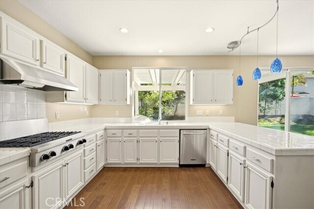 Building Photo - 86 Quail