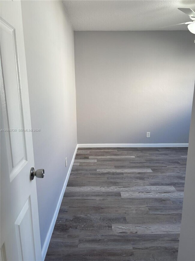 Building Photo - 8444 NW 23rd Manor