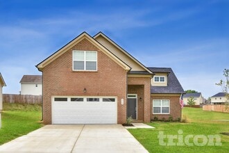 Building Photo - 319 Wyburn Pl