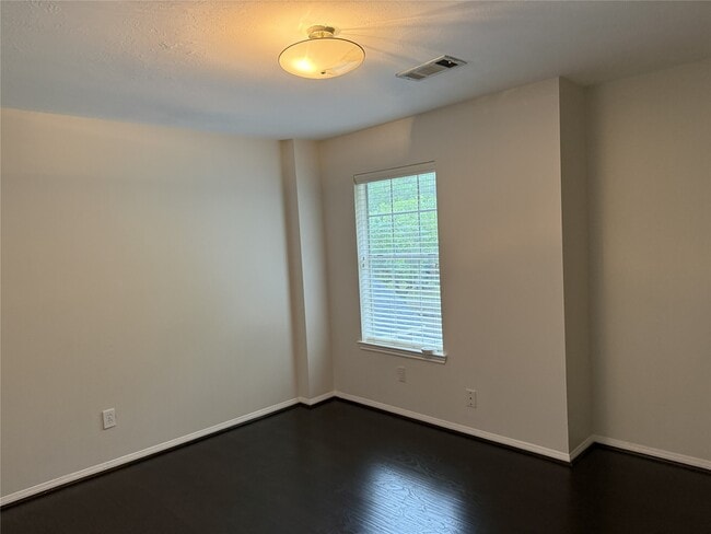 Building Photo - 1134 Evandale Ln