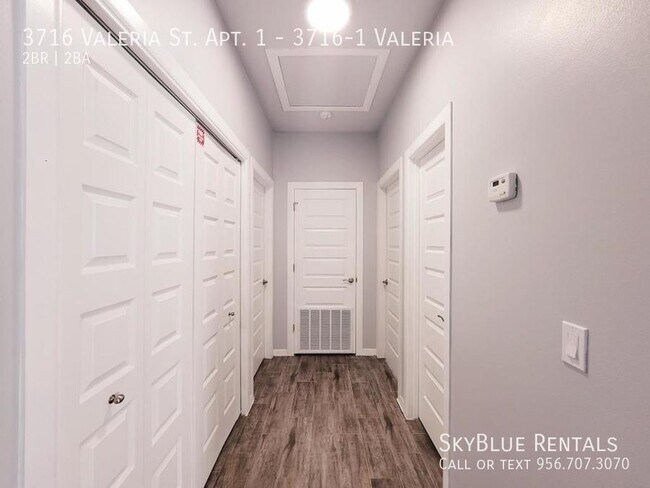 Building Photo - 3716 Valeria St