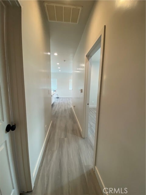 Building Photo - 1653 W Chateau Pl