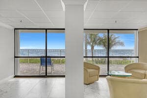 Building Photo - 3221 S Ocean Blvd