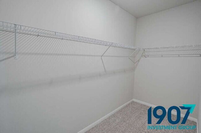 Building Photo - Stunning Modern 3-Bedroom Home in Newcastl...