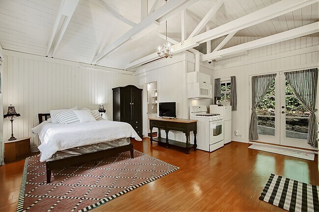 Building Photo - Picturesque Santa Barbara Country Cottage ...