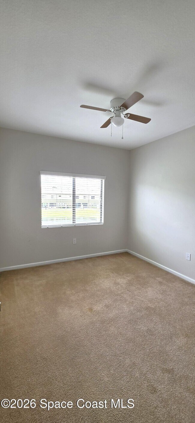 Building Photo - 1390 Lara Cir