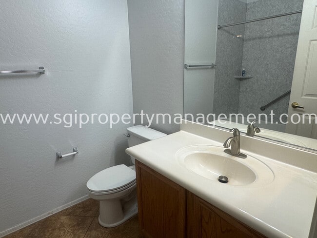 Building Photo - 39826 N Mill Creek Ct