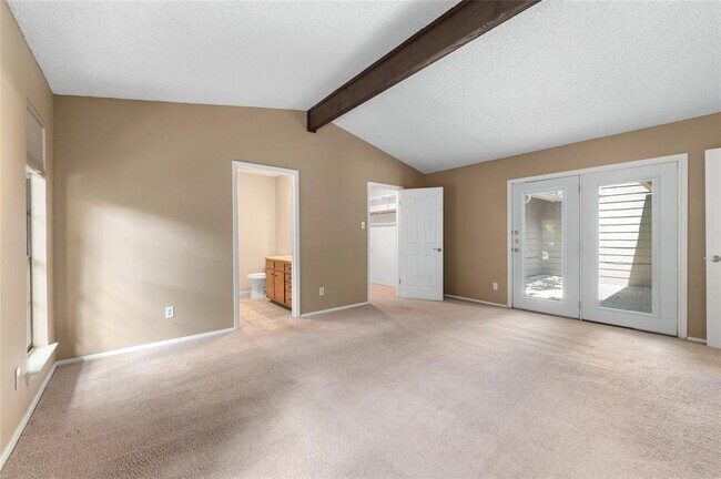 Building Photo - 8506 Mesa Dr
