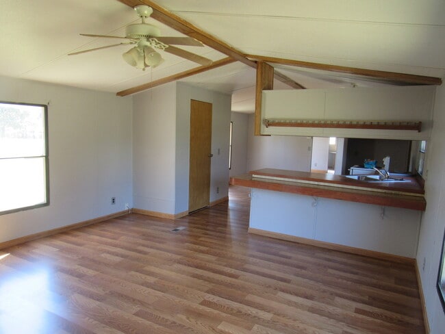 Building Photo - 104 Herald Pl