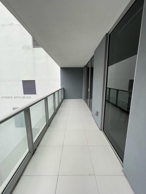 Building Photo - 1300 Brickell Bay Dr