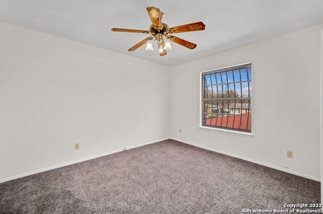 Building Photo - 2222 Beechaven Dr