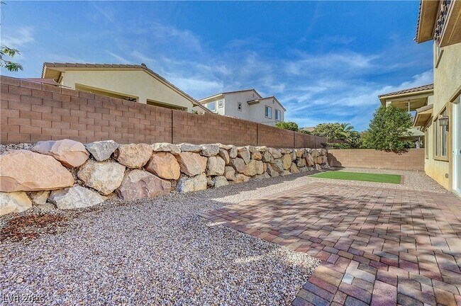 Building Photo - 7931 Campers Village Ave